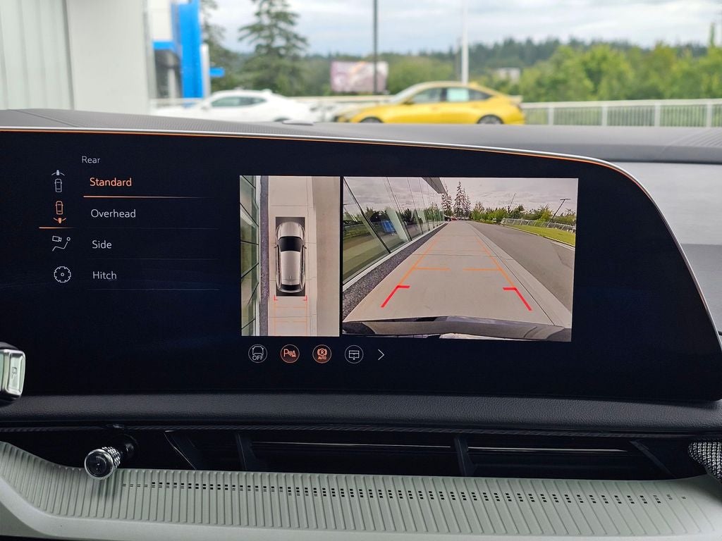 2026 Cadillac OPTIQ Premium Luxury