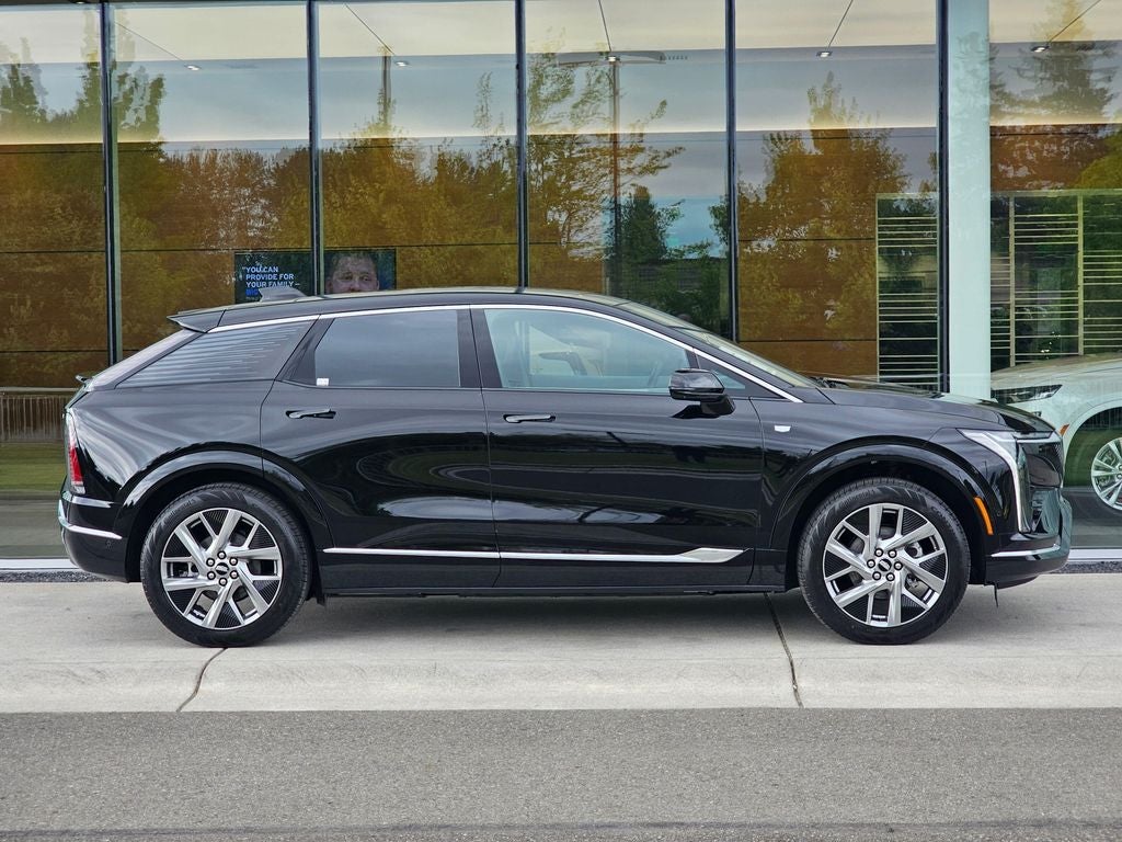 2026 Cadillac OPTIQ Premium Luxury