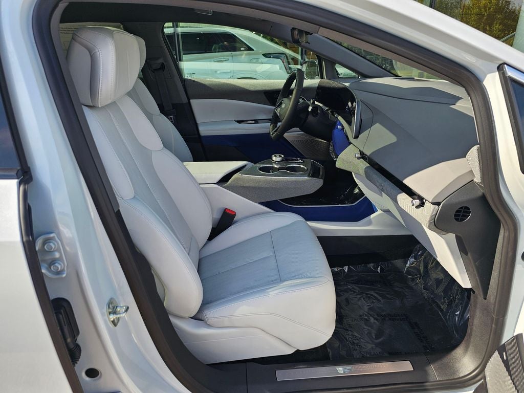 2026 Cadillac OPTIQ Premium Luxury
