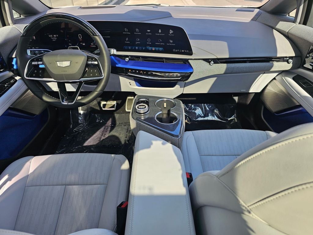 2026 Cadillac OPTIQ Premium Luxury