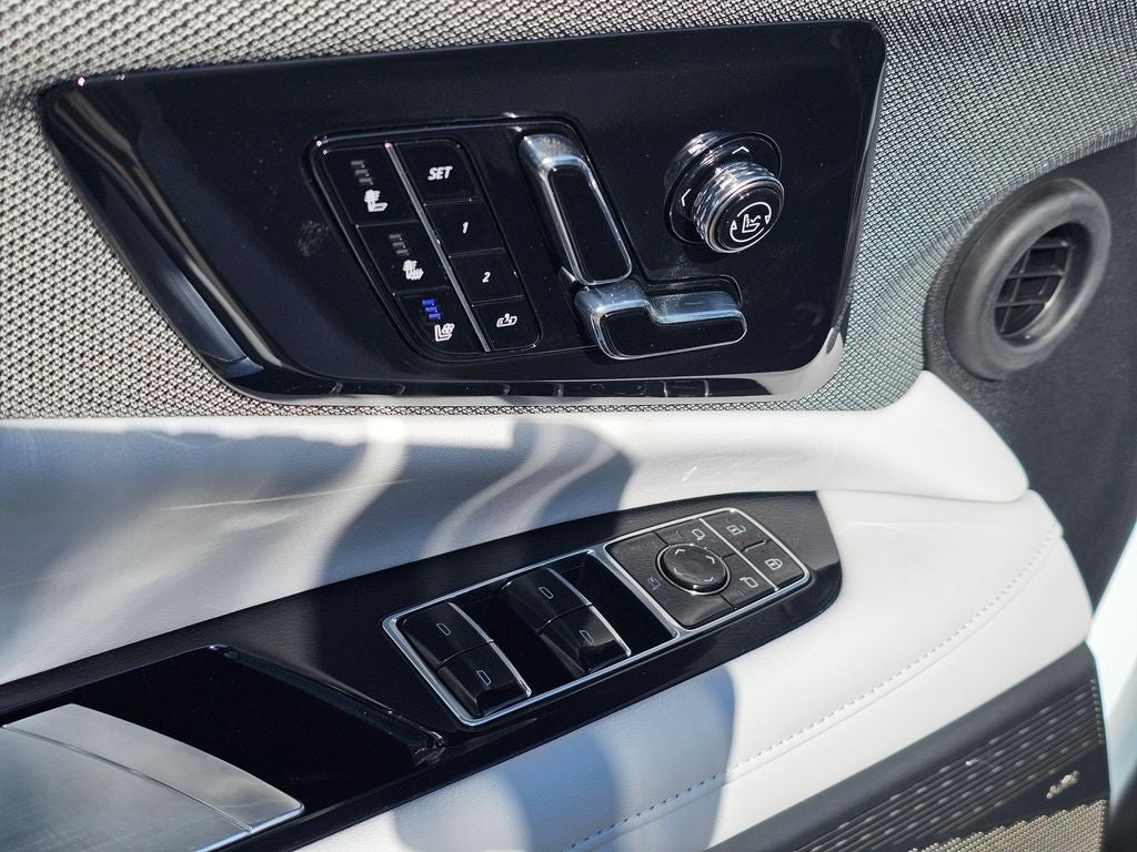 2026 Cadillac OPTIQ Premium Luxury