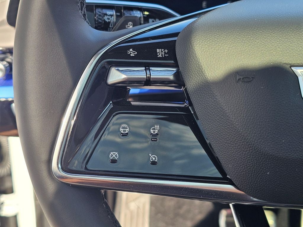 2026 Cadillac OPTIQ Premium Luxury