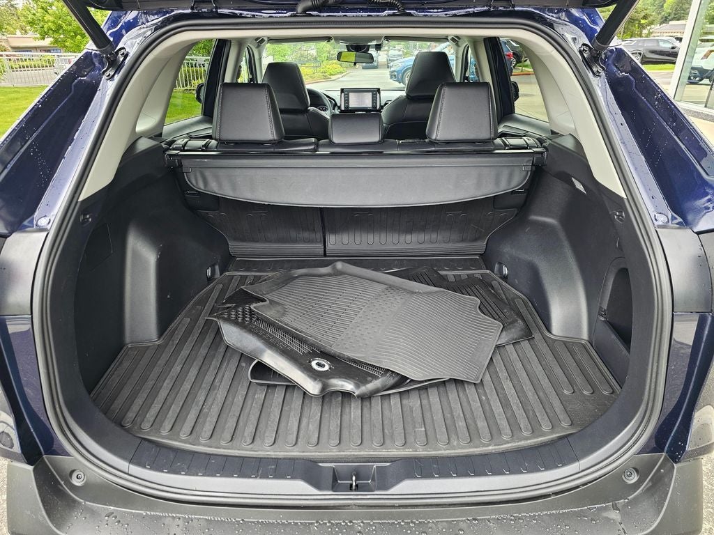 2021 Toyota RAV4 Hybrid XLE Premium