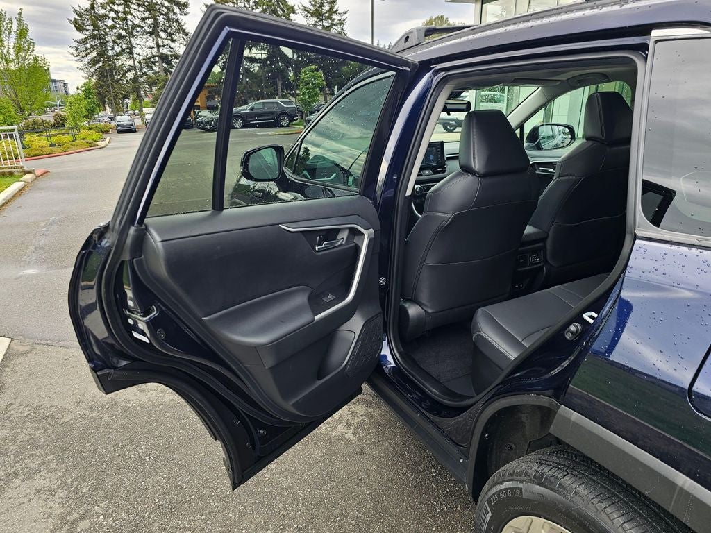 2021 Toyota RAV4 Hybrid XLE Premium