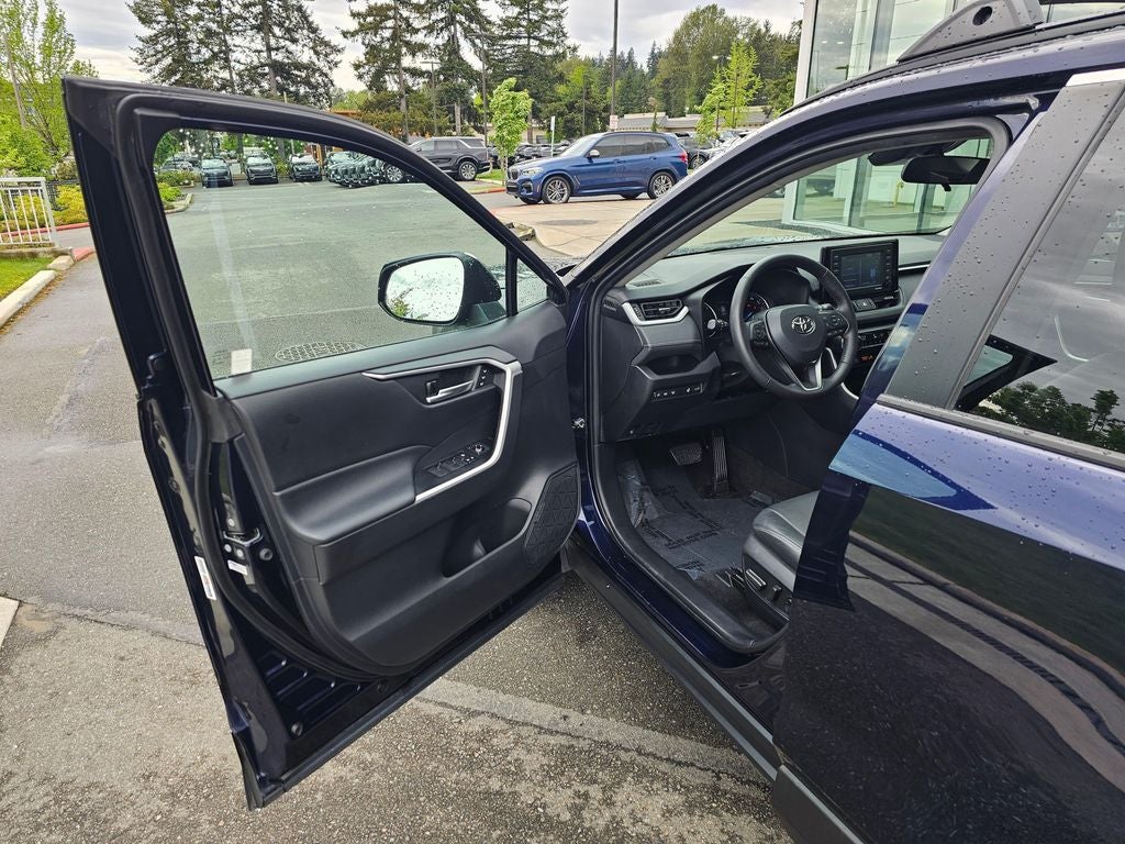 2021 Toyota RAV4 Hybrid XLE Premium