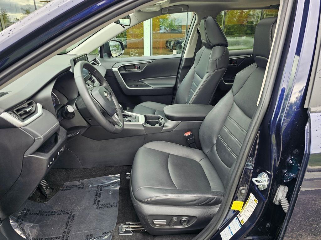 2021 Toyota RAV4 Hybrid XLE Premium