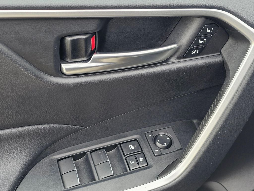 2021 Toyota RAV4 Hybrid XLE Premium