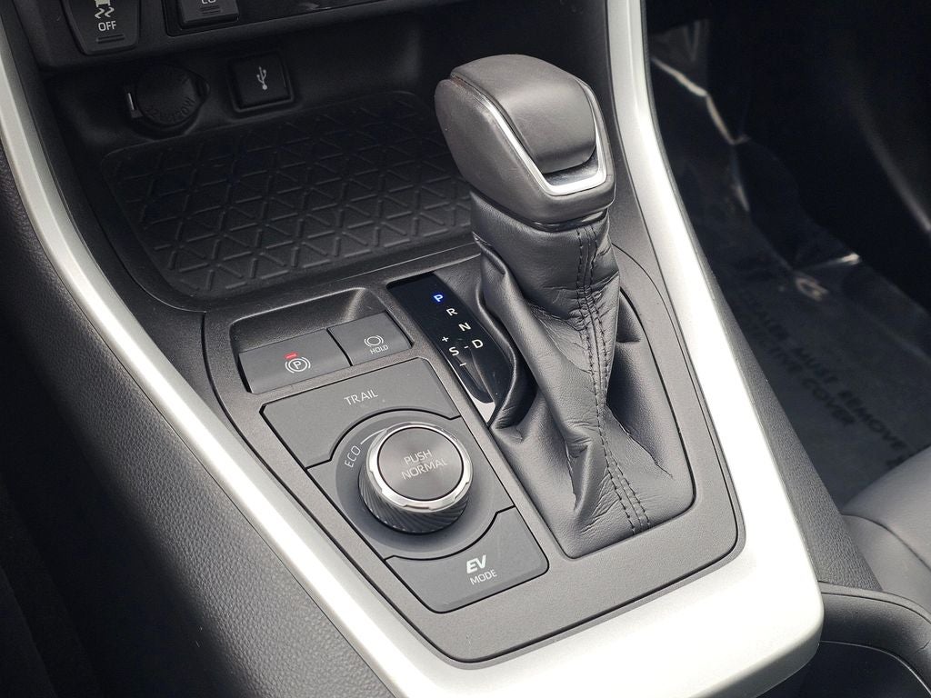 2021 Toyota RAV4 Hybrid XLE Premium