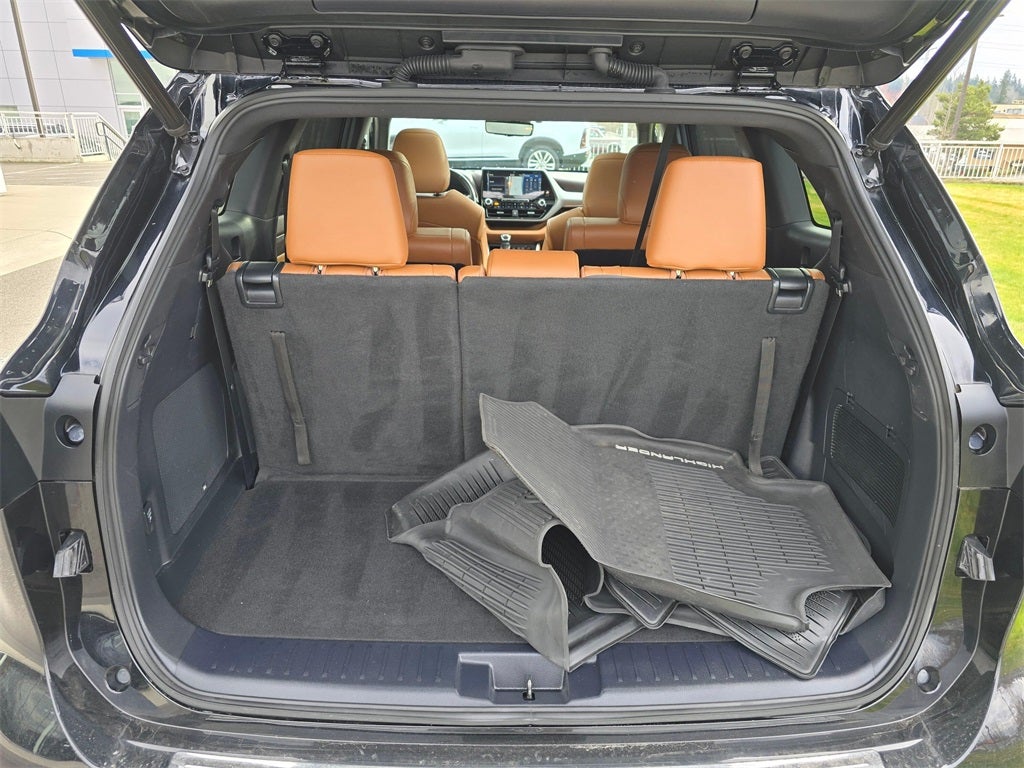 2020 Toyota Highlander Hybrid Platinum