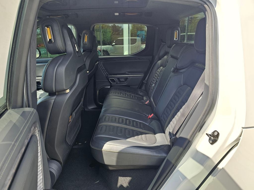 2022 Rivian R1T Adventure