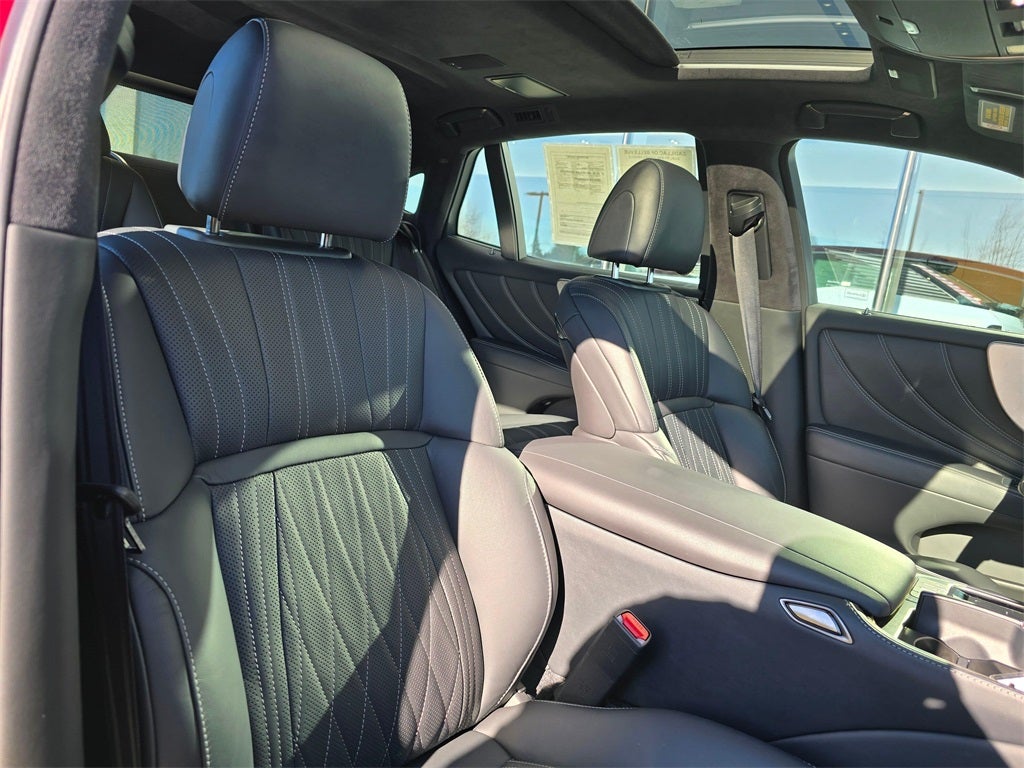 2022 Lexus LS 500h Base