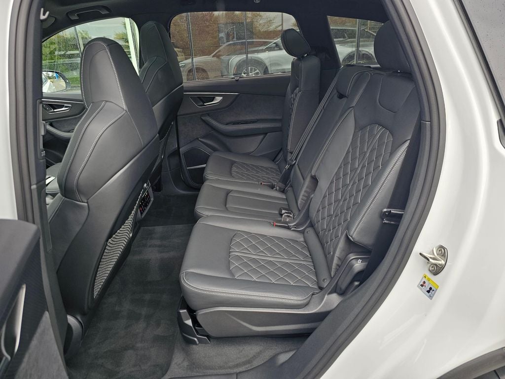 2025 Audi SQ7 Prestige quattro