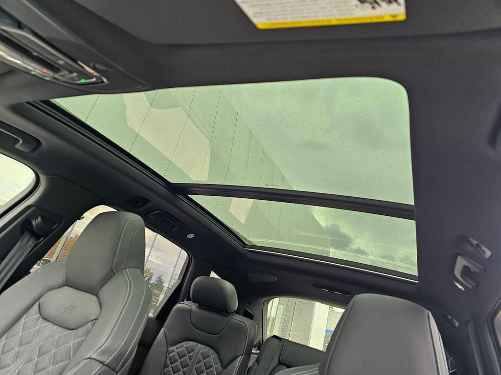 2025 Audi SQ7 Prestige quattro