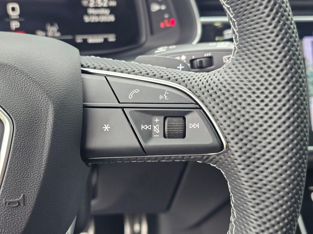 2025 Audi SQ7 Prestige quattro