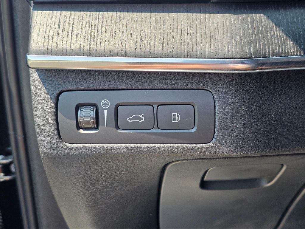 2022 Volvo XC90 Recharge Plug-In Hybrid T8 Inscription Extended Range 7P