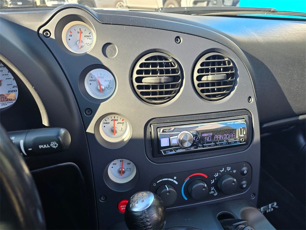 2004 Dodge Viper SRT10