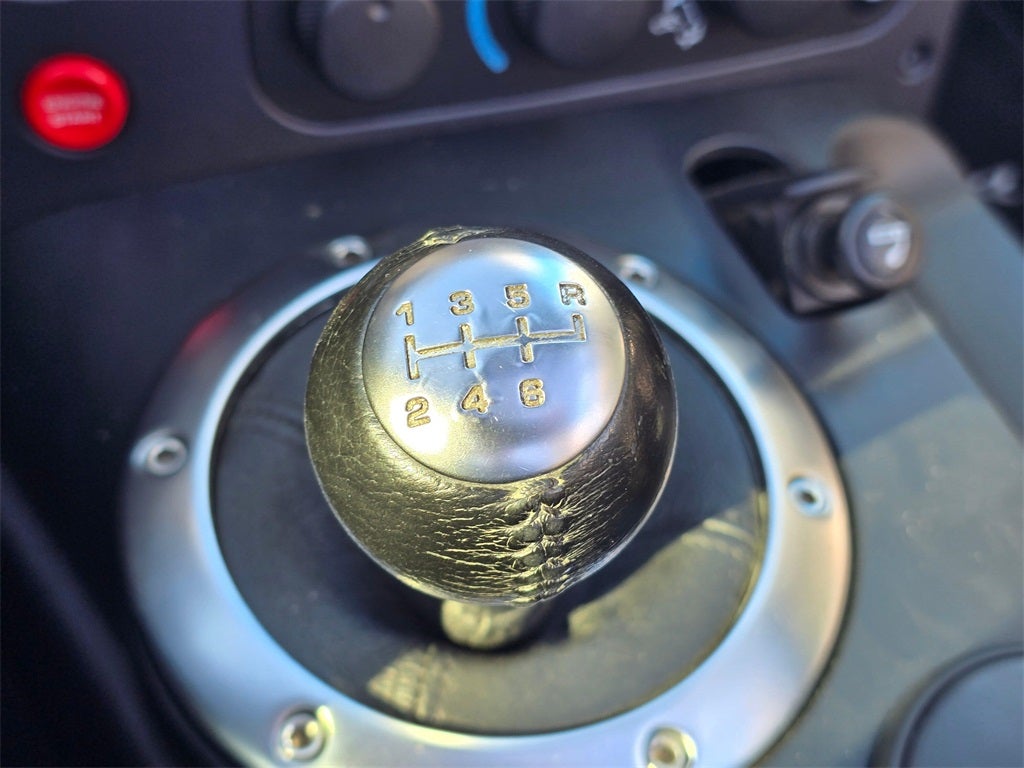 2004 Dodge Viper SRT10