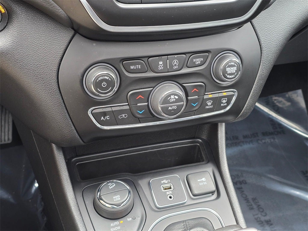 2021 Jeep Cherokee Latitude Lux