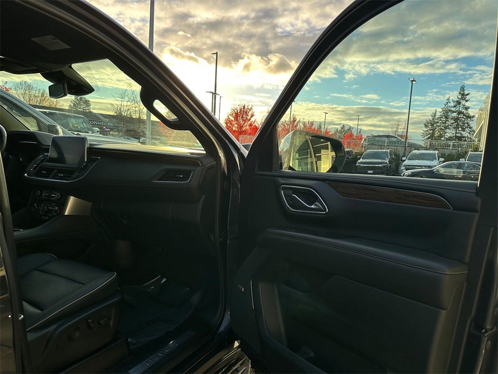 2024 Chevrolet Suburban Premier