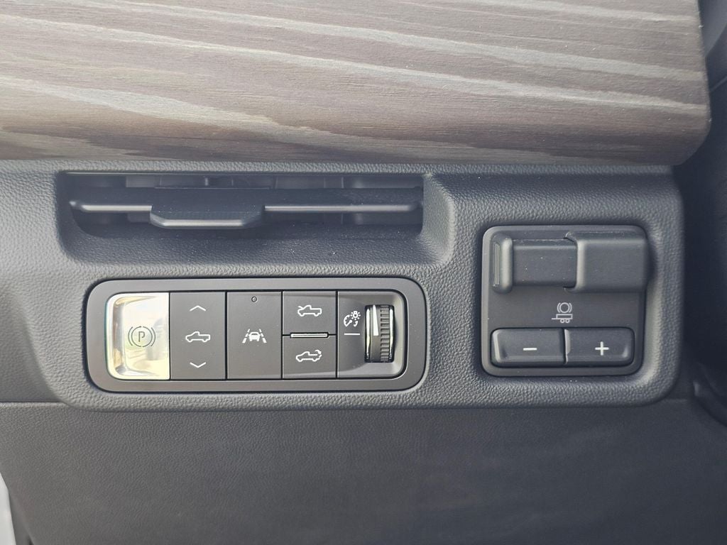 2025 GMC Sierra EV Denali Max Range