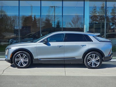 2025 Cadillac LYRIQ Luxury 2