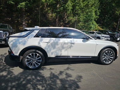 2024 Cadillac LYRIQ Sport