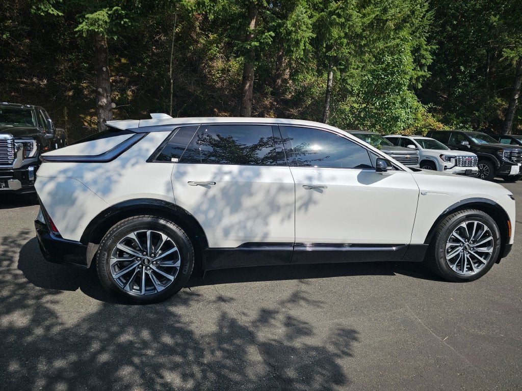 2024 Cadillac LYRIQ Sport