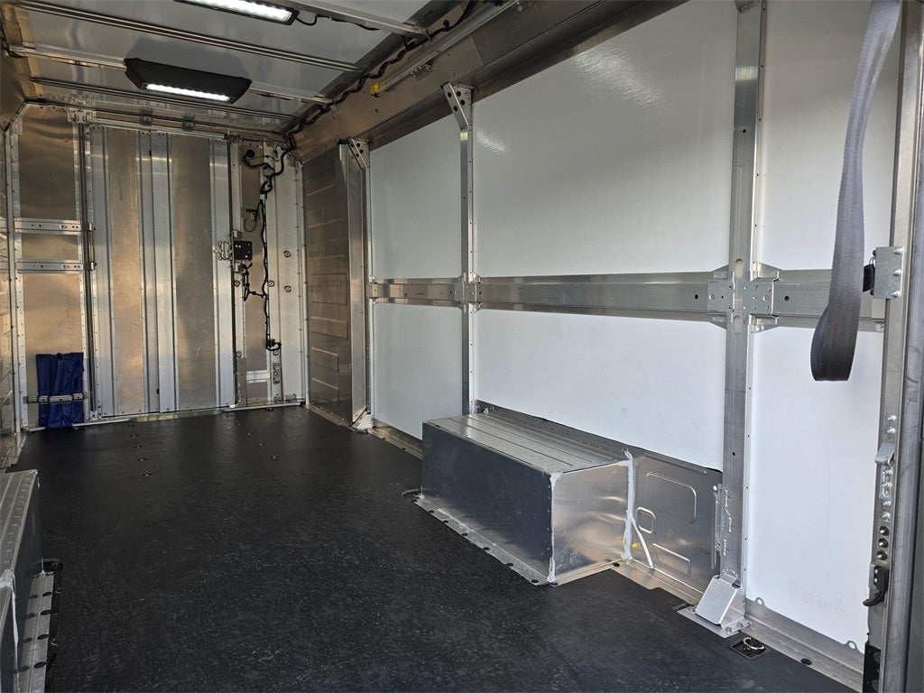 2024 Chevrolet Brightdrop Zevo 600 AWD Max Range