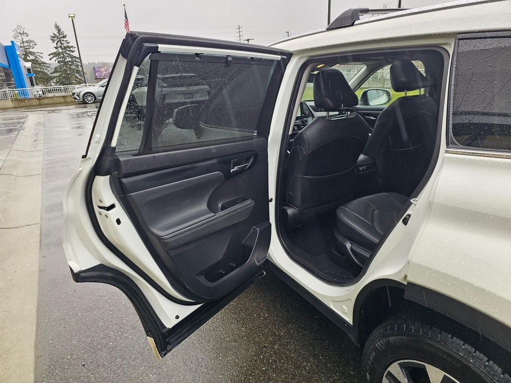 2020 Toyota Highlander Hybrid XLE