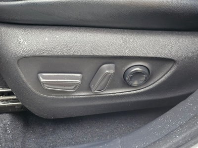 2020 Toyota Highlander Hybrid XLE