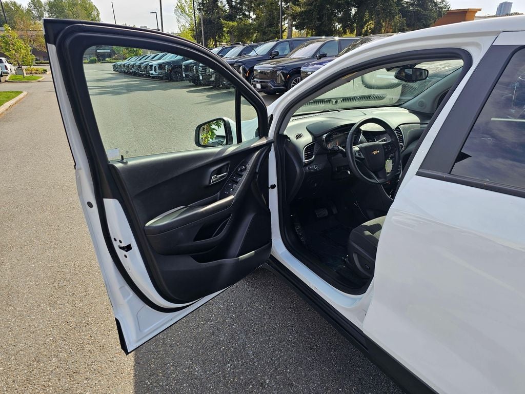 2022 Chevrolet Trax LS