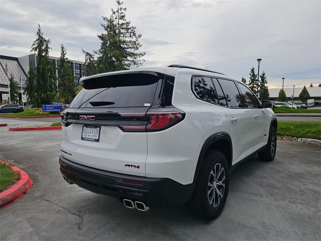 2025 GMC Acadia AT4