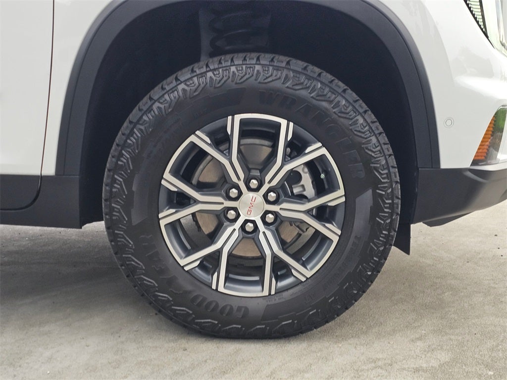 2025 GMC Acadia AT4