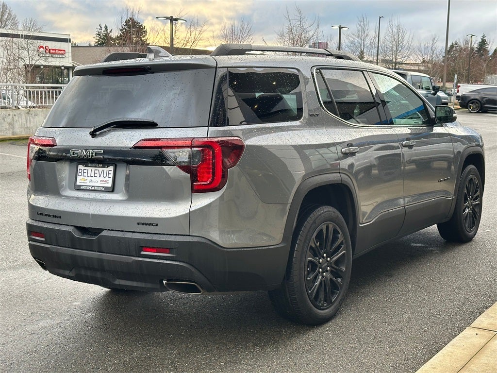 2022 GMC Acadia SLT