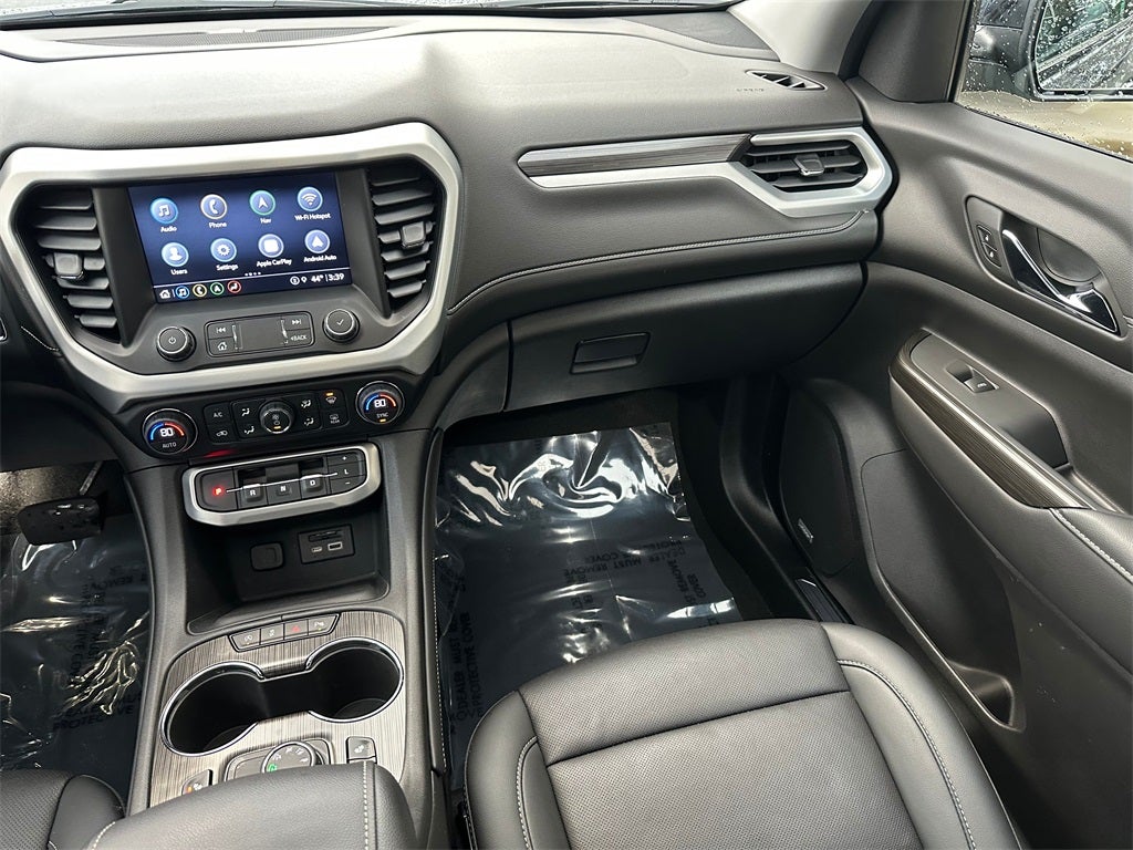 2022 GMC Acadia SLT