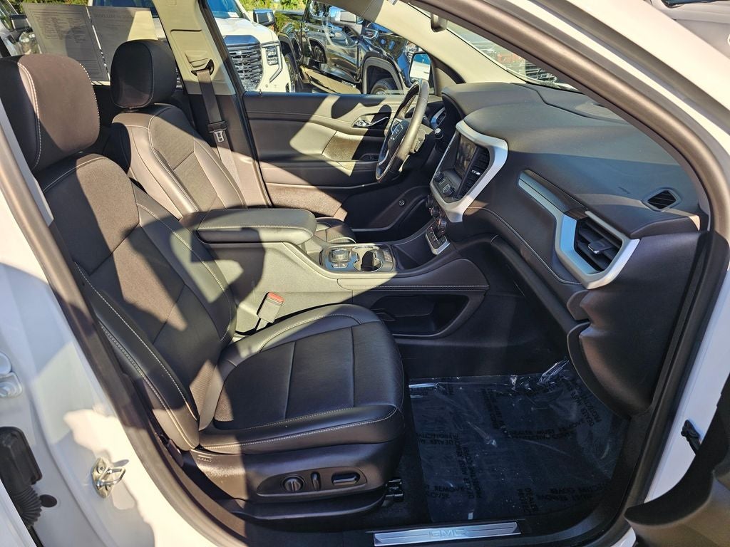 2021 GMC Acadia SLT