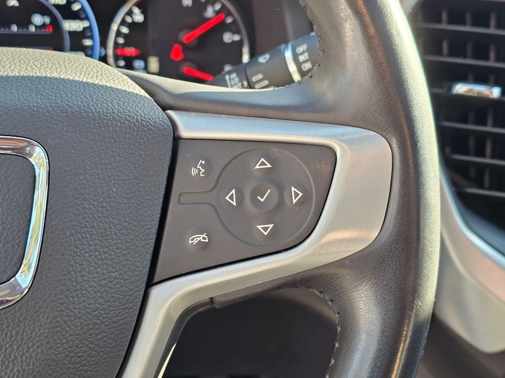 2021 GMC Acadia SLT