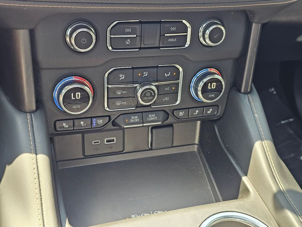 2024 GMC Yukon AT4