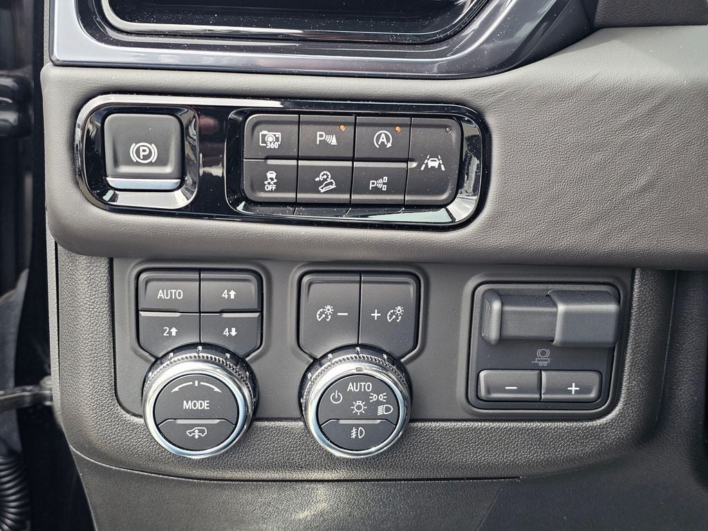 2025 GMC Yukon AT4 Ultimate