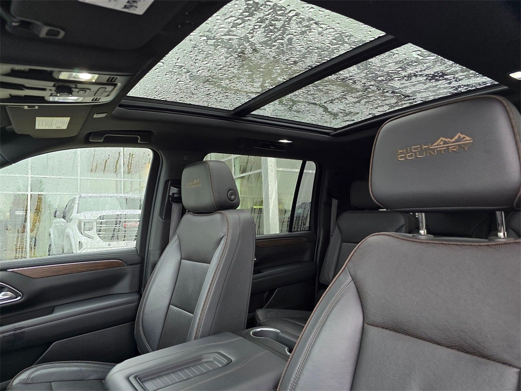 2022 Chevrolet Suburban High Country