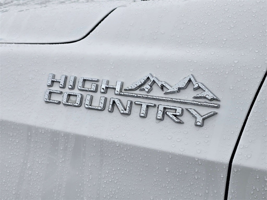 2022 Chevrolet Suburban High Country