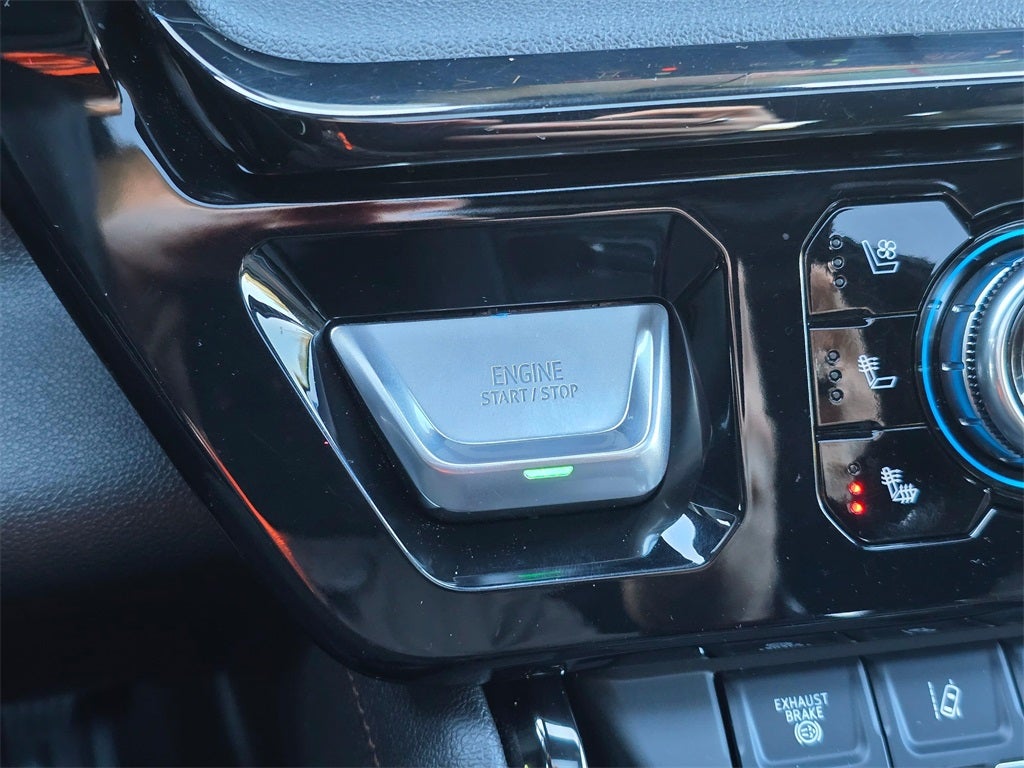 2025 GMC Sierra 3500HD AT4