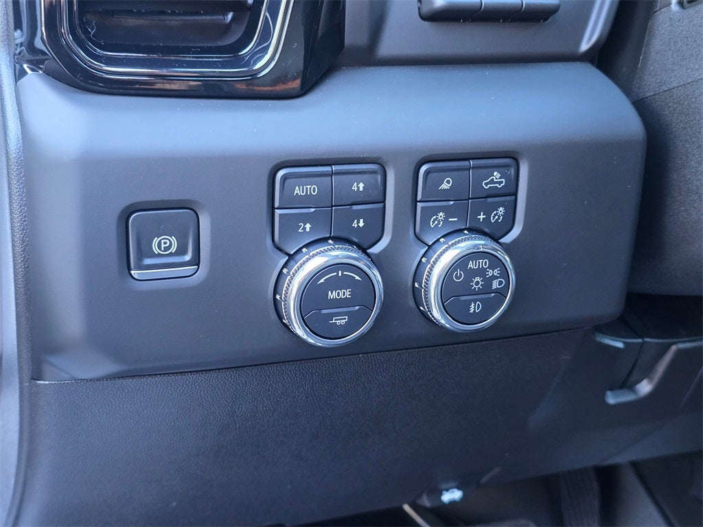 2025 GMC Sierra 3500HD AT4