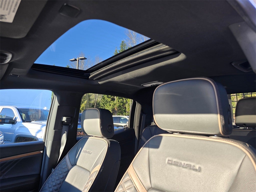 2023 GMC Canyon Denali