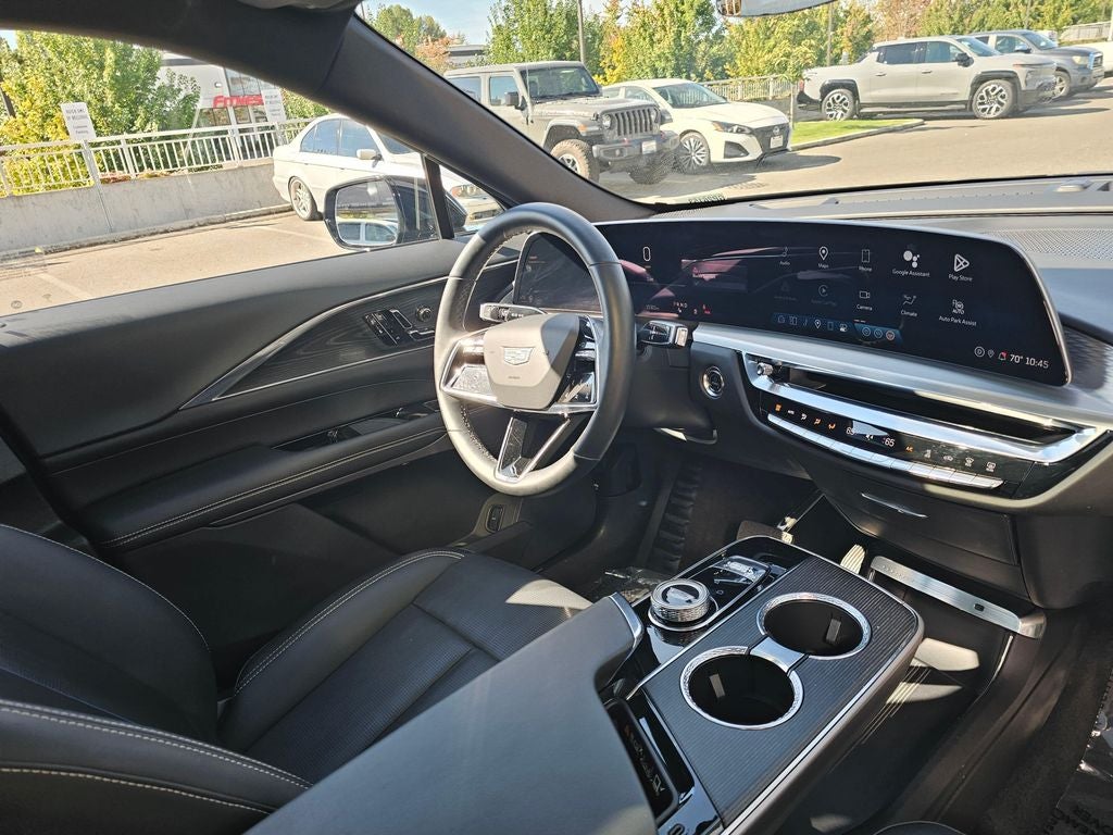 2024 Cadillac LYRIQ Sport
