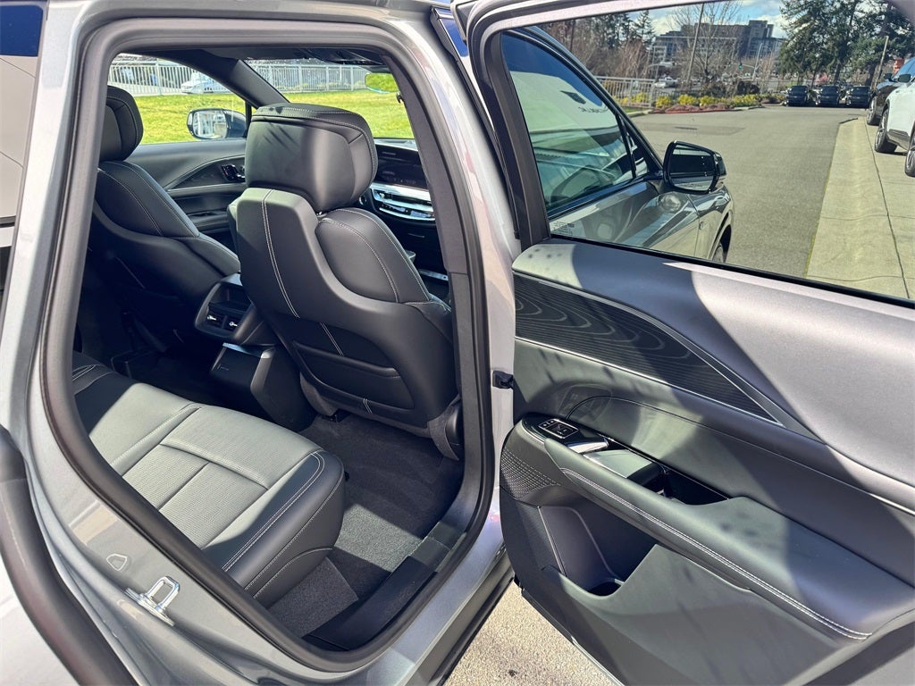 2025 Cadillac LYRIQ Sport