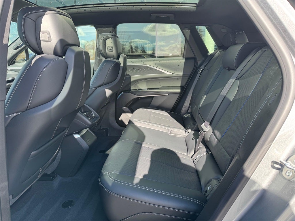 2025 Cadillac LYRIQ Sport