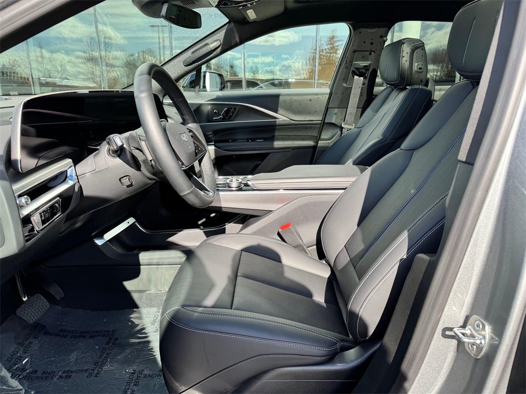 2025 Cadillac LYRIQ Sport