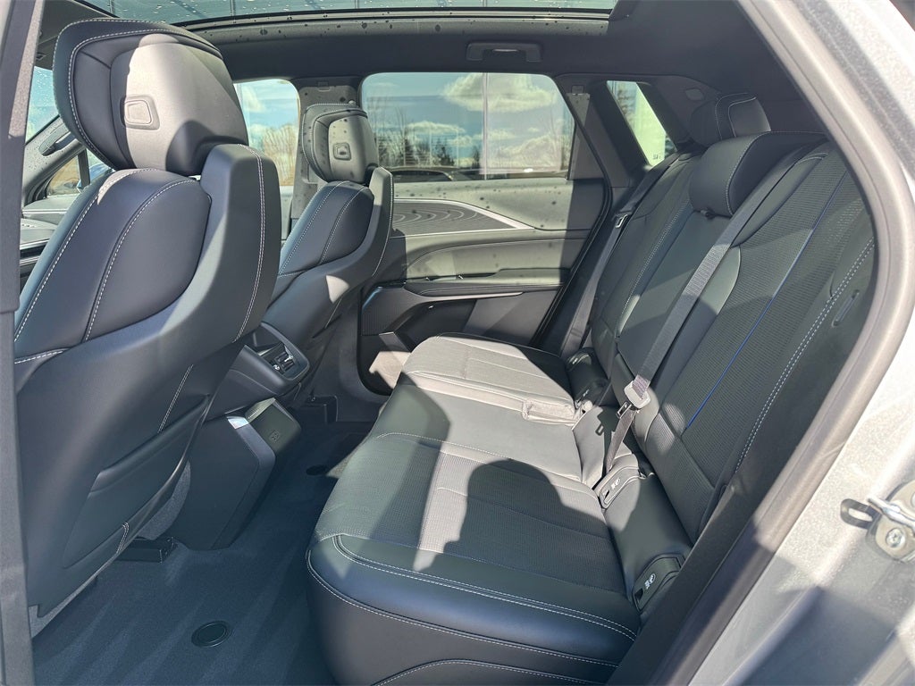 2025 Cadillac LYRIQ Sport