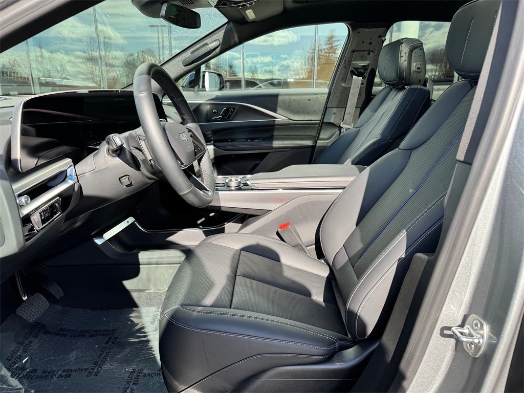 2025 Cadillac LYRIQ Sport